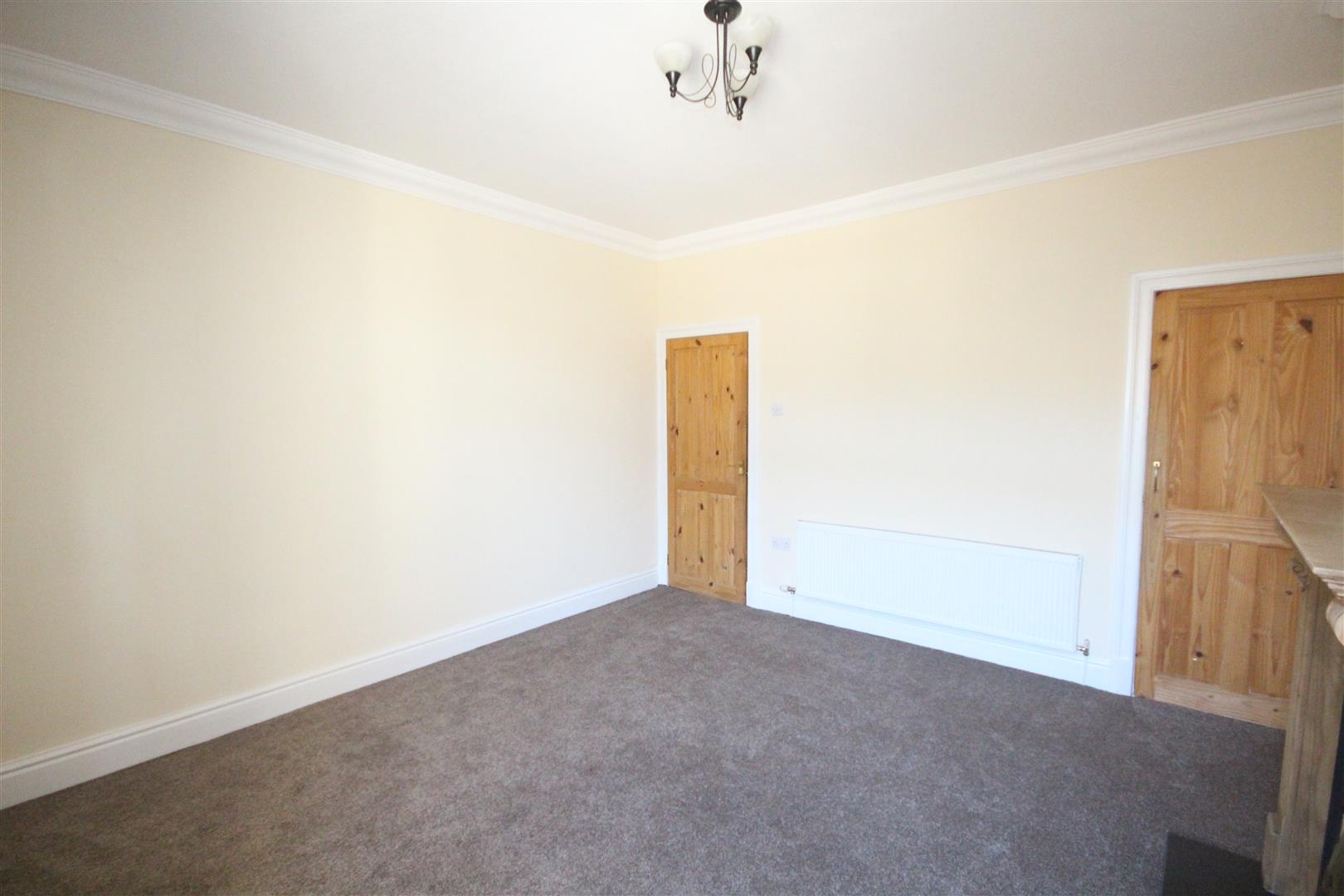 2 bedroom terraced house To Let in Barnoldswick - IMG_7872.jpg